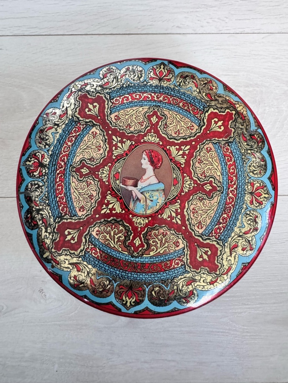 Vintage Wonder Bakeries decorative metal tin w ornate cloisonné-style design